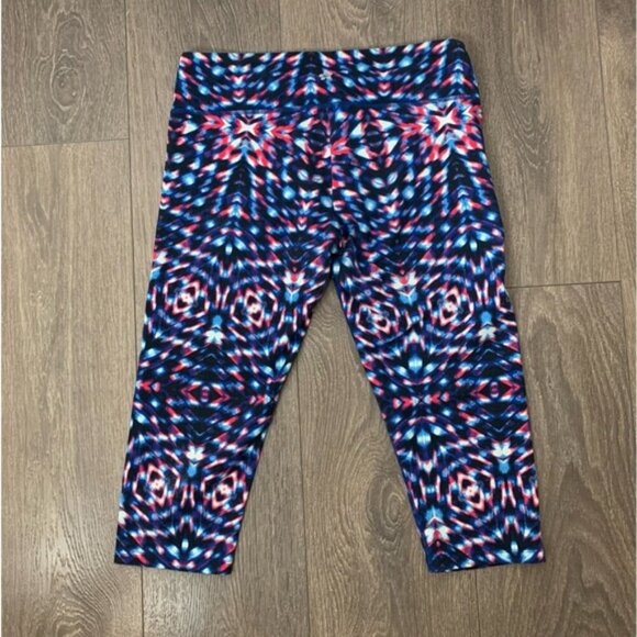 Tuff Athletics Women’s Capri Cropped Legging Purple Activewear gym Size Small - Picture 8 of 9